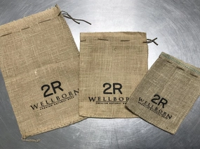 2R Wellborn Ranch "The Cowboy" Steak Gift Set, 3 Cuts with 6 Steaks Combo Box Featuring Filets, Ribeyes and Strips