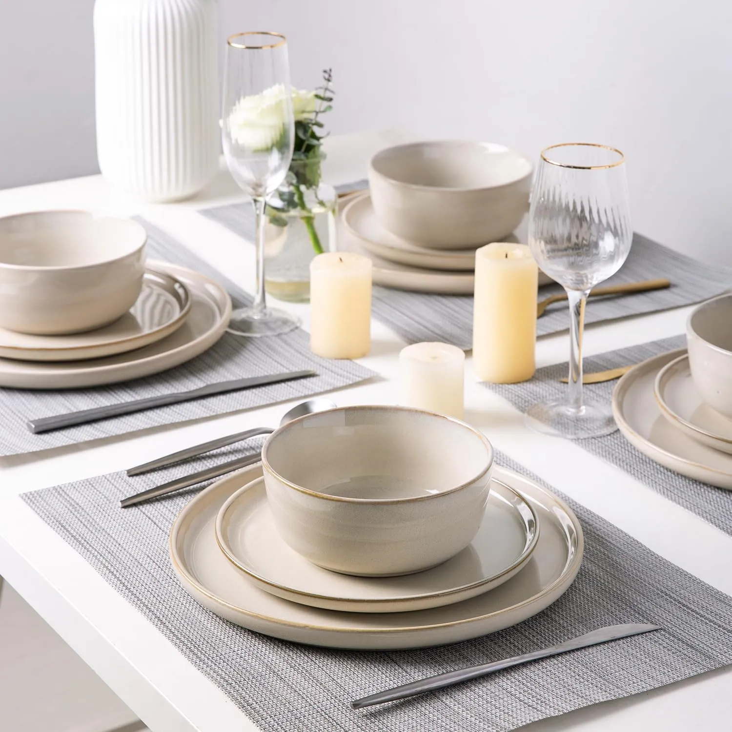AmorArc Stoneware Dinnerware Sets,Round Reactive Glaze Plates and Bowls Set,Highly Chip and Crack Resistant | Dishwasher & Microwave Safe,Dishes Service for 6 (18pc)