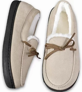 AuraGlor Unisex Moccasin Slippers for Women & Men – Cozy Faux Fur Lining, Memory Foam House Shoes, Non-Slip Rubber Sole, Classic Suede-Style Loafers for Indoor & Outdoor