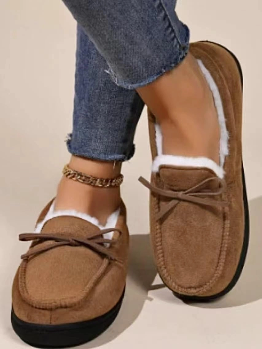 AuraGlor Unisex Moccasin Slippers for Women & Men – Cozy Faux Fur Lining, Memory Foam House Shoes, Non-Slip Rubber Sole, Classic Suede-Style Loafers for Indoor & Outdoor