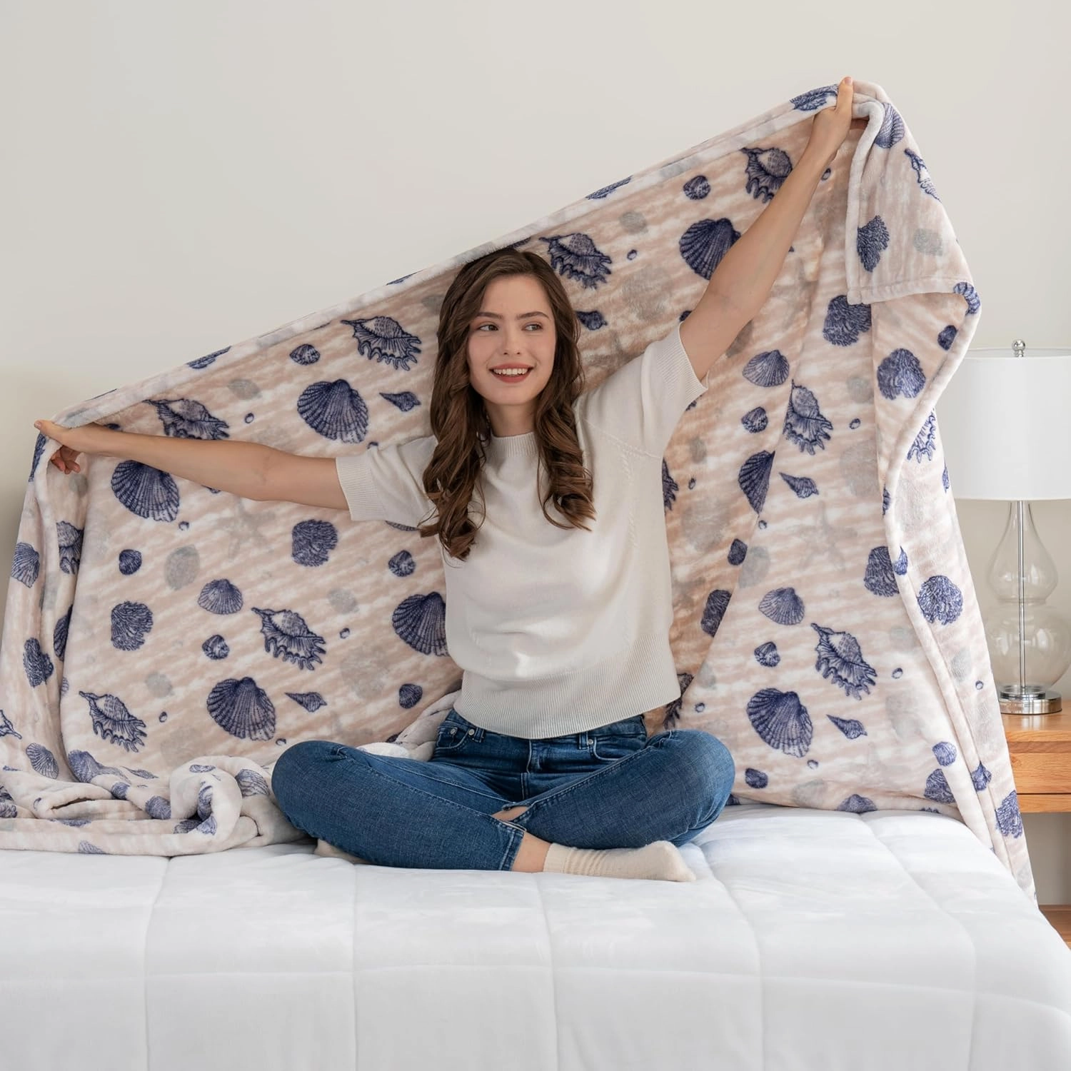 Berkshire Blanket-Classic Heavyweight Soft Printed VelvetLoft® Plush Warm Blanket, Twin Size Soft Fuzzy Blanket for Couch Sofa Bed, Classic Shells Navy, 60in x 90in