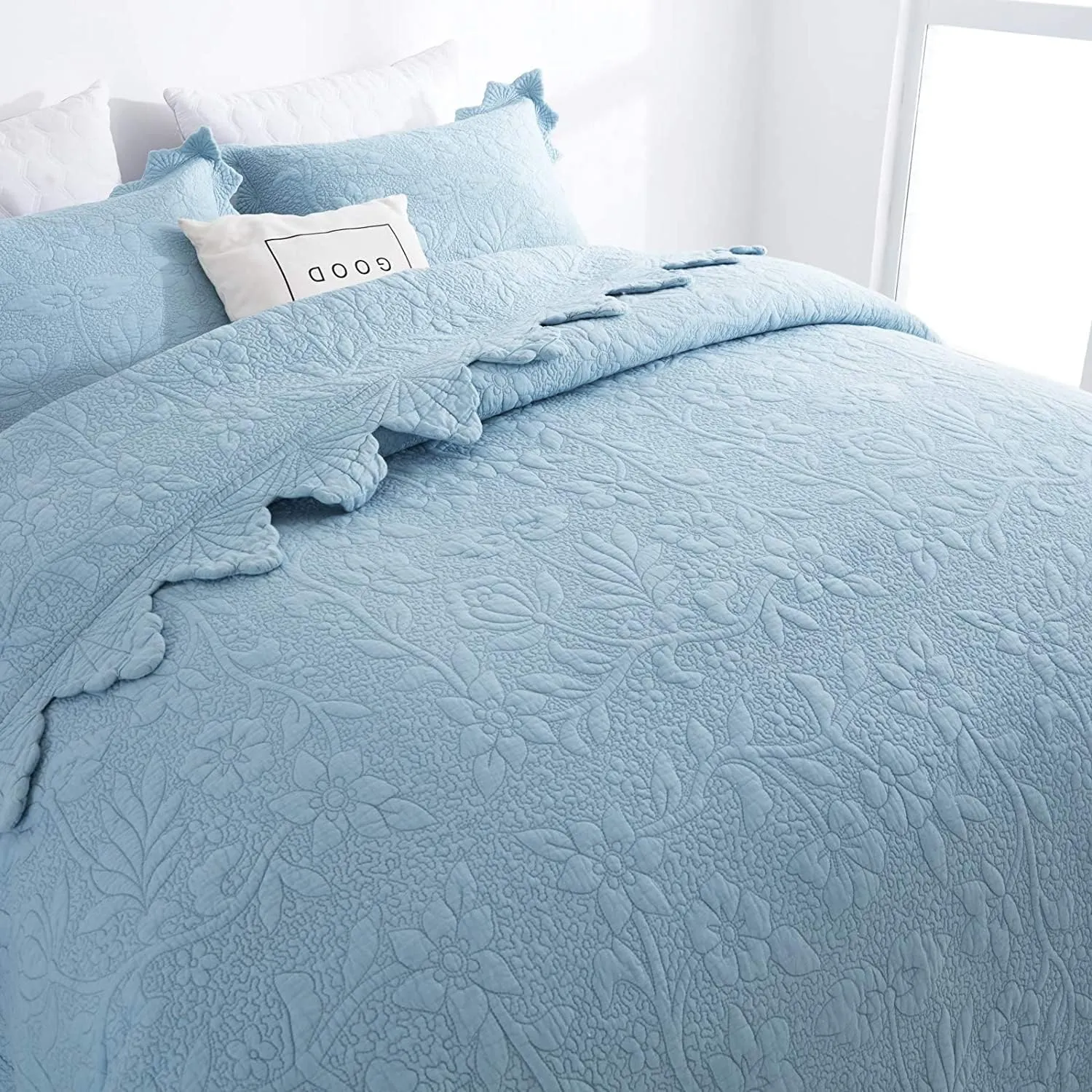 Brandream Luxury Quilt Set King Size Cotton Farmhouse Scalloped Edge Quilts Matelasse Coverlet Set Light Blue 3-Piece