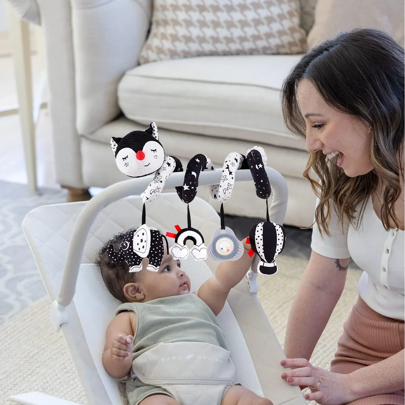Car Seat Toys for Infants 0-6 Months, High Contrast Baby Toys Black and White Hanging Crib & Stroller Toy 3-6 Newborn Developmental Toy 0-3-6-12 Months with Music Rattles