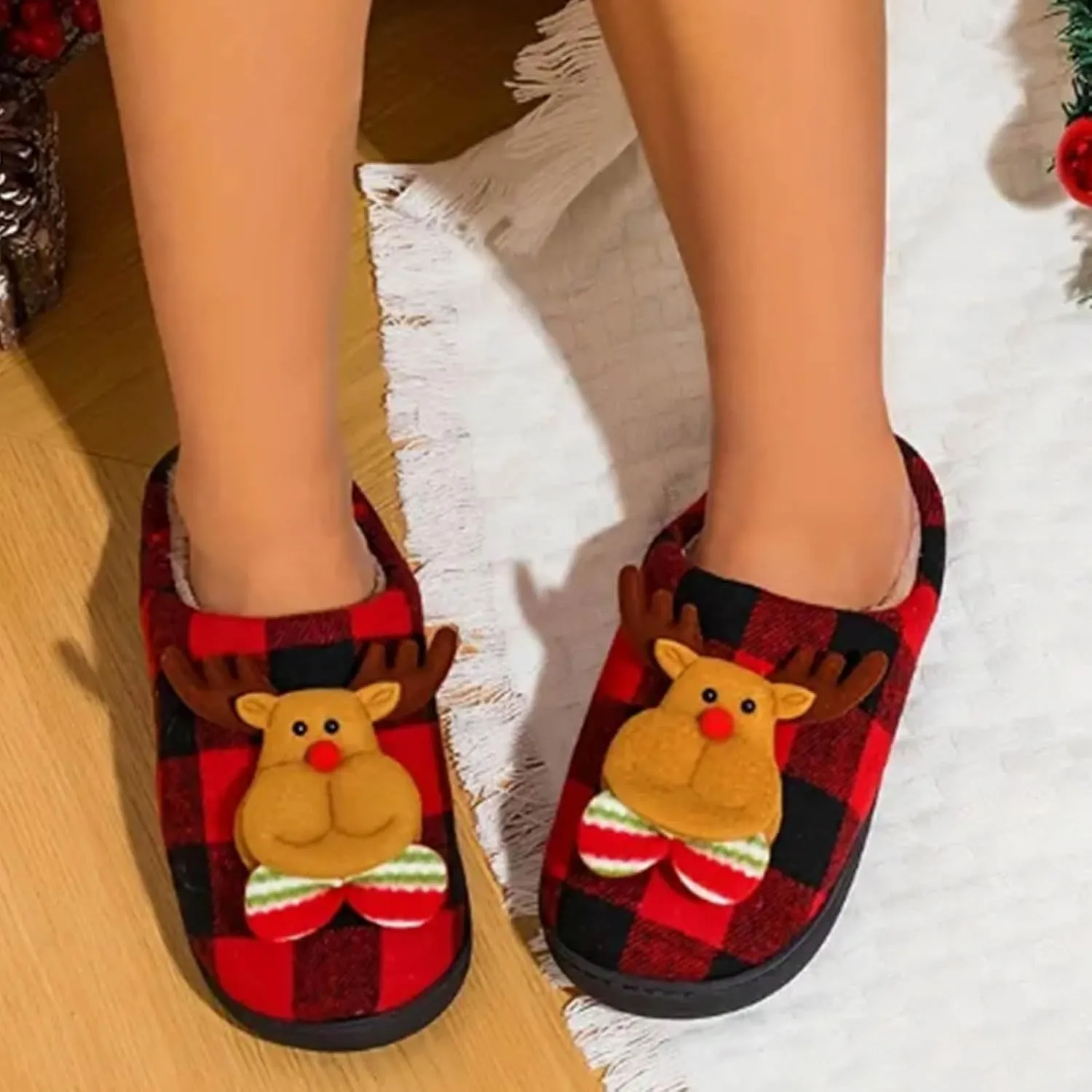 Christmas Slippers For Women Men Checkered Slippers Men's Cozy House Slippers With a Classic Plaid Pattern In Red And Black For Christmas Indoor Outdoor