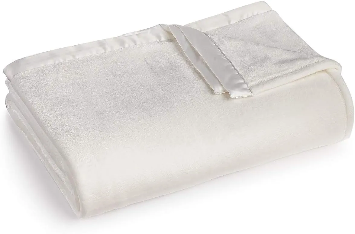 Classic Velvety Plush Full/Queen Blanket ( White )