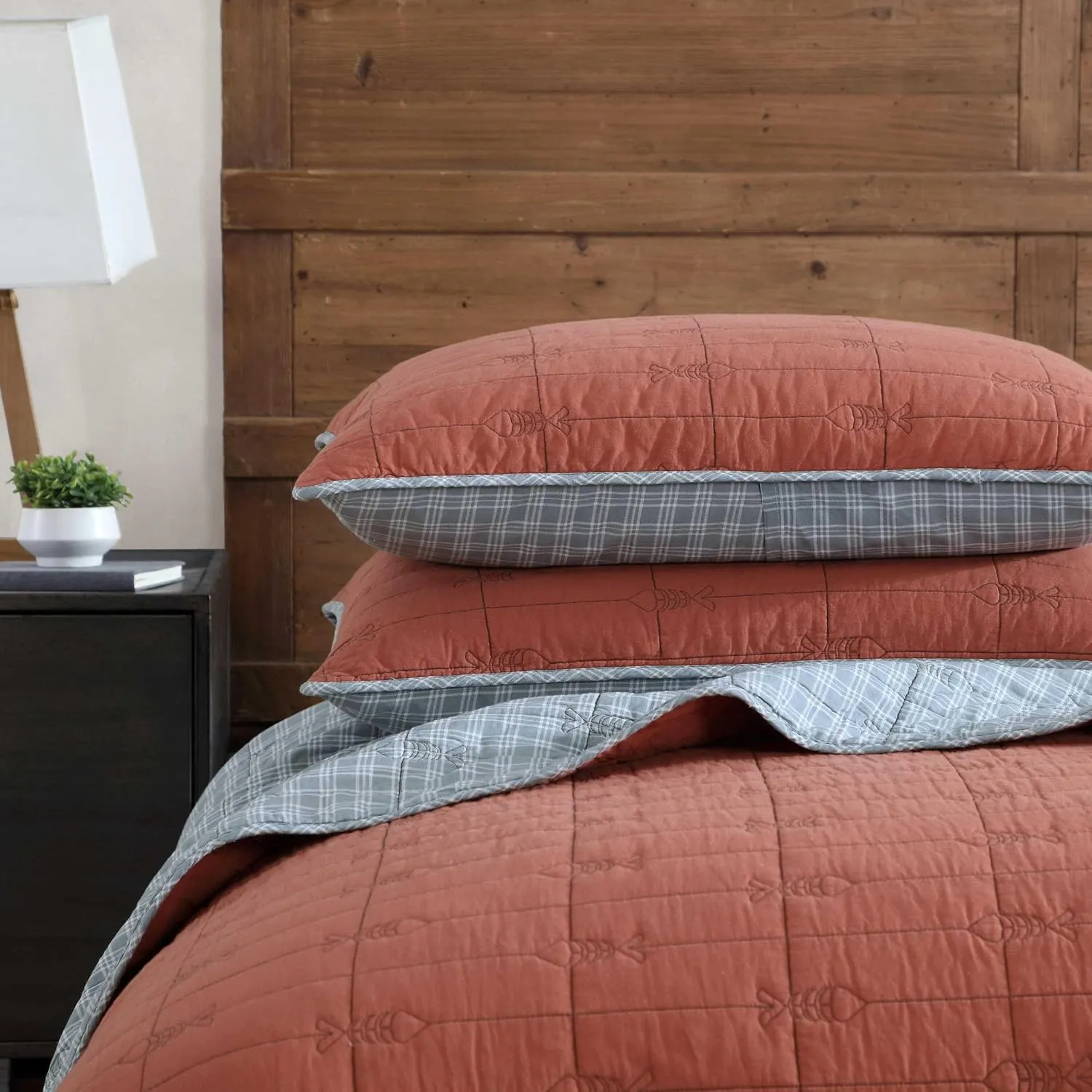 Eddie Bauer - King Quilt Set, Soft Reversible Bedding with Matching Shams, Fishing Inspired Home Decor (Troutdale Orange, King)