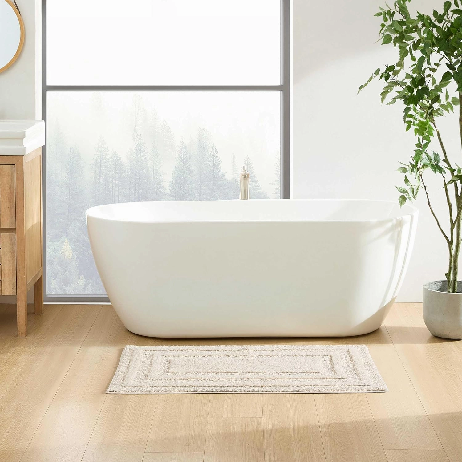 Eddie Bauer - Bath Rug, Soft Plush Tufted with Skid-Resistant Backing, Quick Dry & Super Absorbent (Logan Beige, 24" x 40")