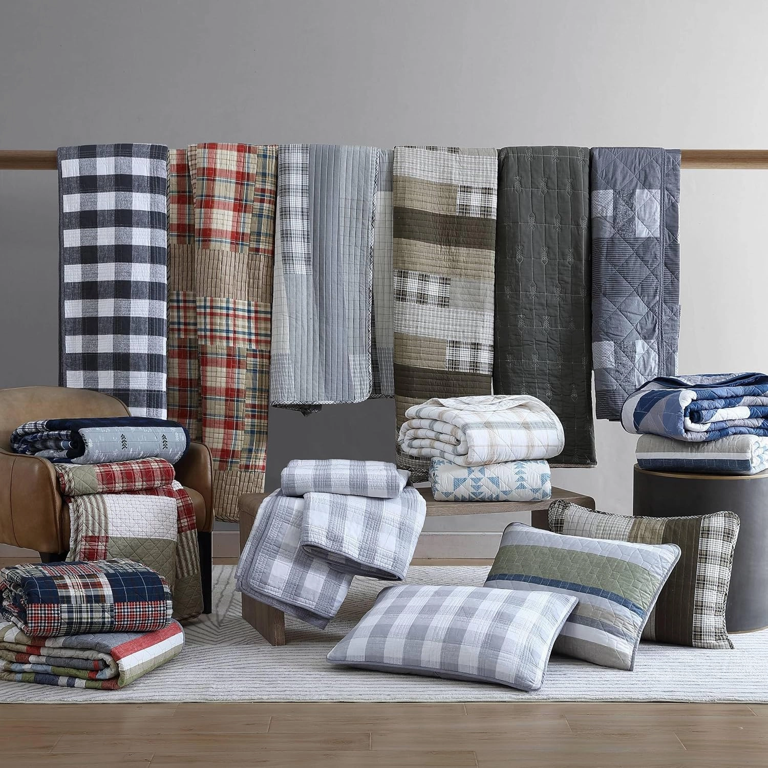 Eddie Bauer - Quilt Set, Cotton Reversible Bedding with Matching Shams, Lightweight Home Decor for All Seasons (Salmon Ladder Multi, King)