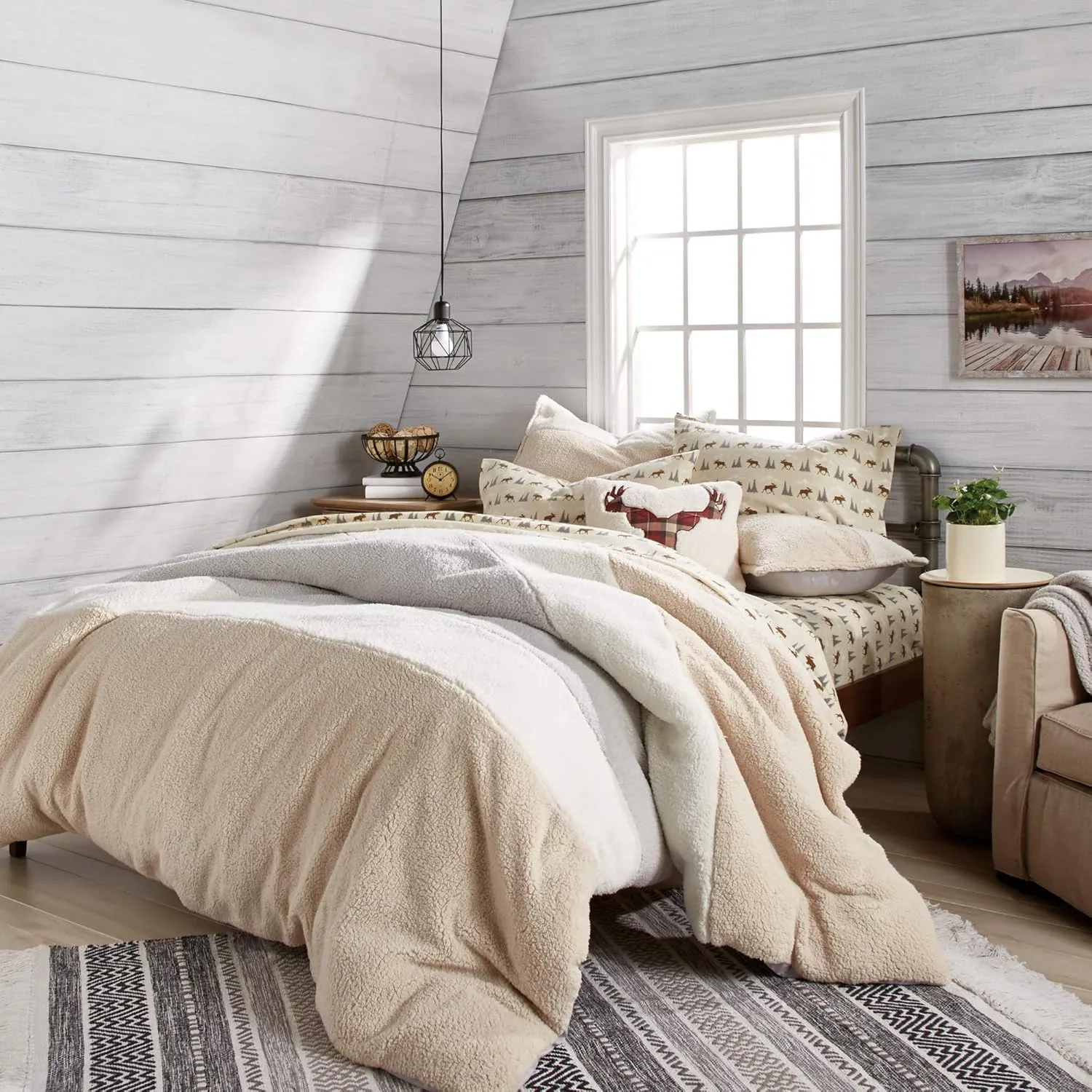 G.H. Bass 3-Piece Sherpa Colorblock Soft Cozy Reversible Microfiber Comforter Bedding Set, Full/Queen, Natural