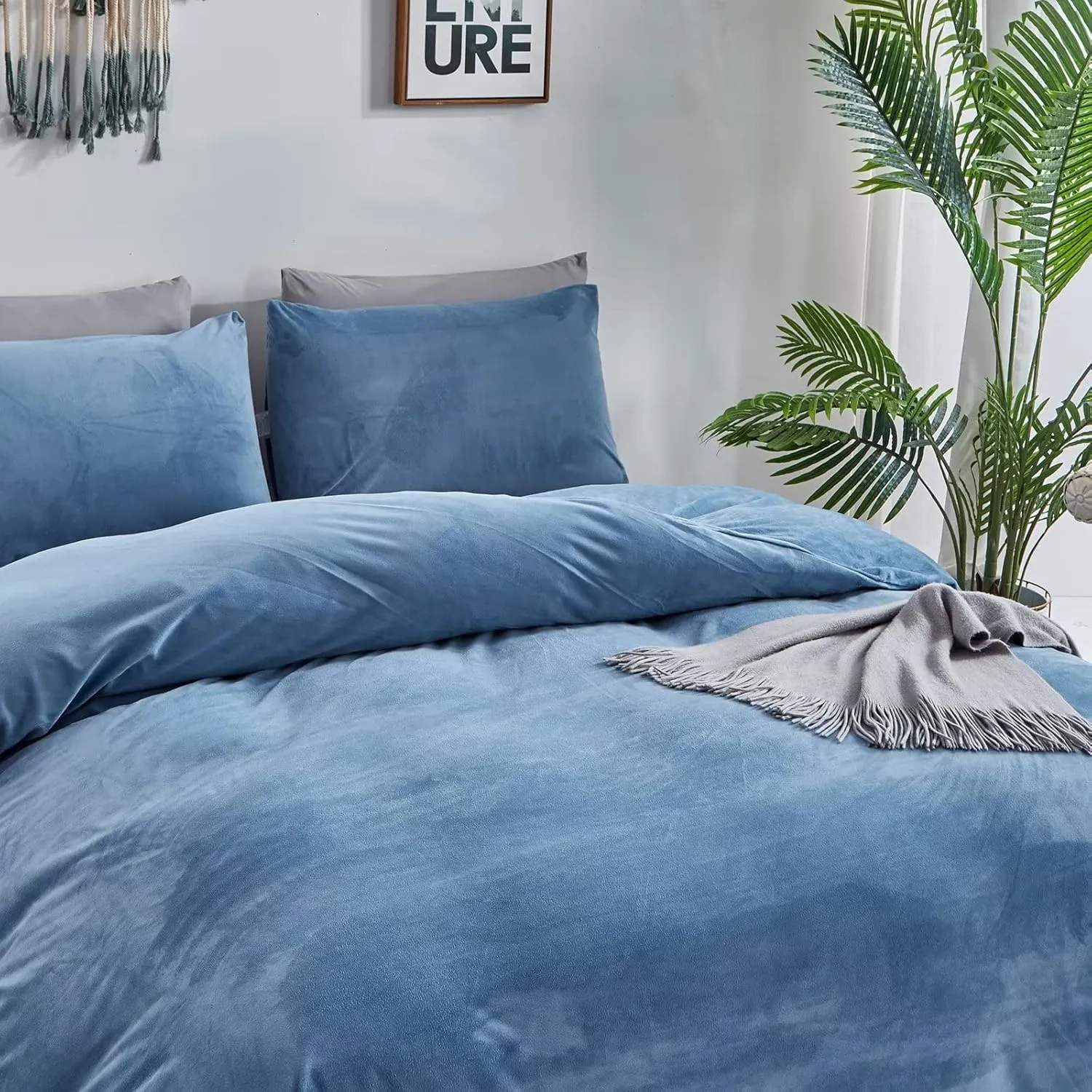 Houseri Velvet Blue Comforter Set Queen Light Blue Bedding Comforter Fluffy Dusty Blue Flannel Bedding Sets Lake Blue Sherpa Comforters Sets Warm Fuzzy Bedding Blanket