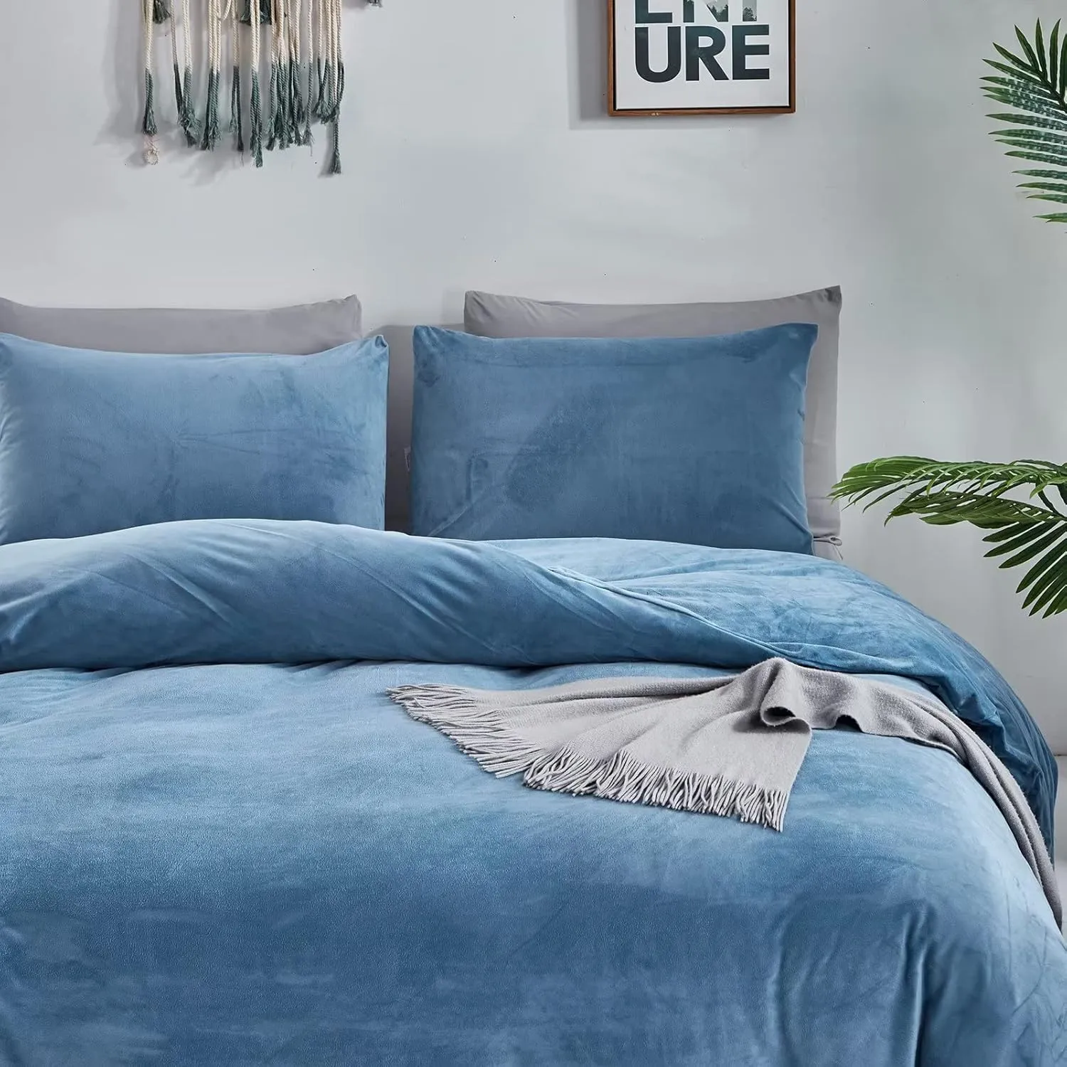 Houseri Velvet Blue Comforter Set Queen Light Blue Bedding Comforter Fluffy Dusty Blue Flannel Bedding Sets Lake Blue Sherpa Comforters Sets Warm Fuzzy Bedding Blanket