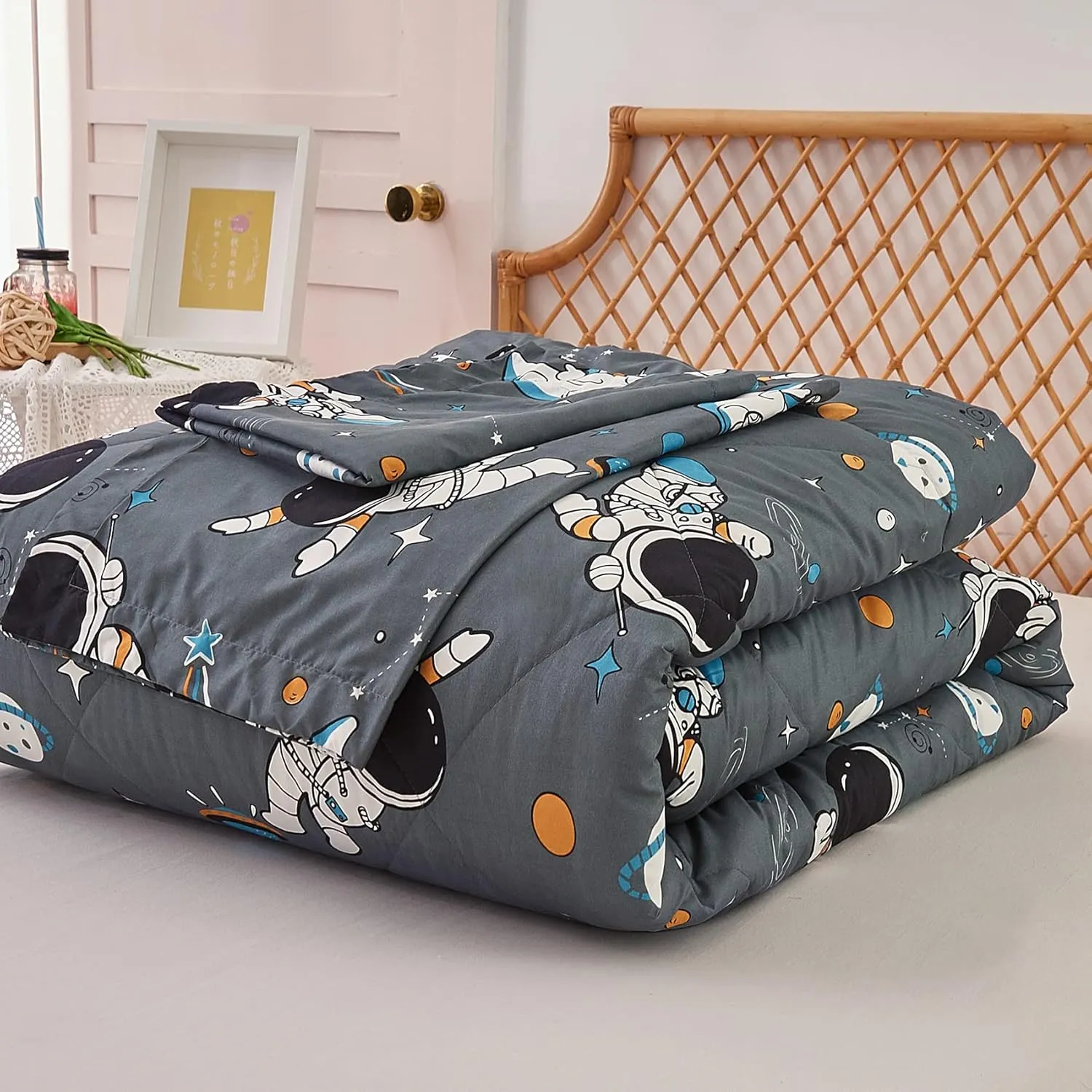 JSD Grey Astronaut Kids Comforter Set Twin Size, 2 Piece Space Theme Microfiber Comforter with Pillow Sham, Lightweight All Season Washable