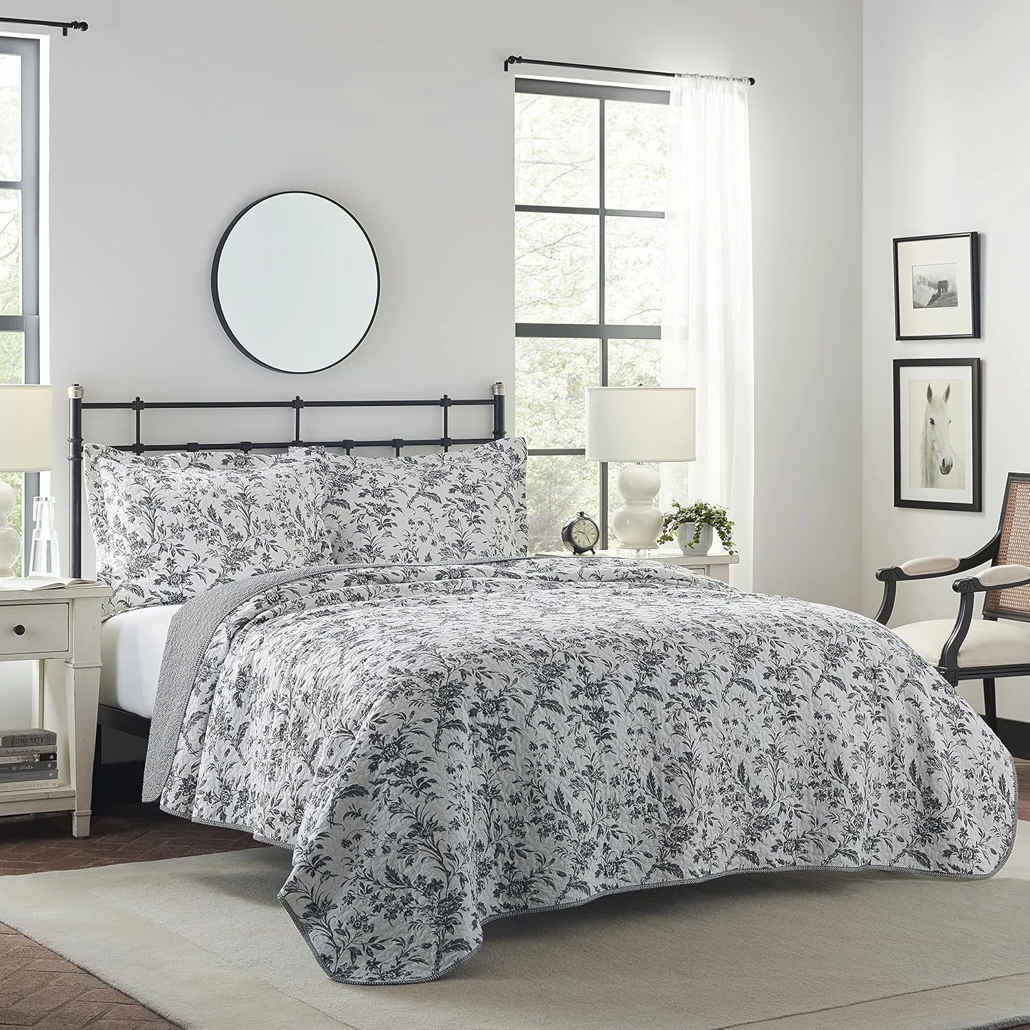 Laura Ashley Home - King Quilt Set, Cotton Reversible Bedding with Matching Shams, Home Decor for All Seasons (Amberley Black, King)