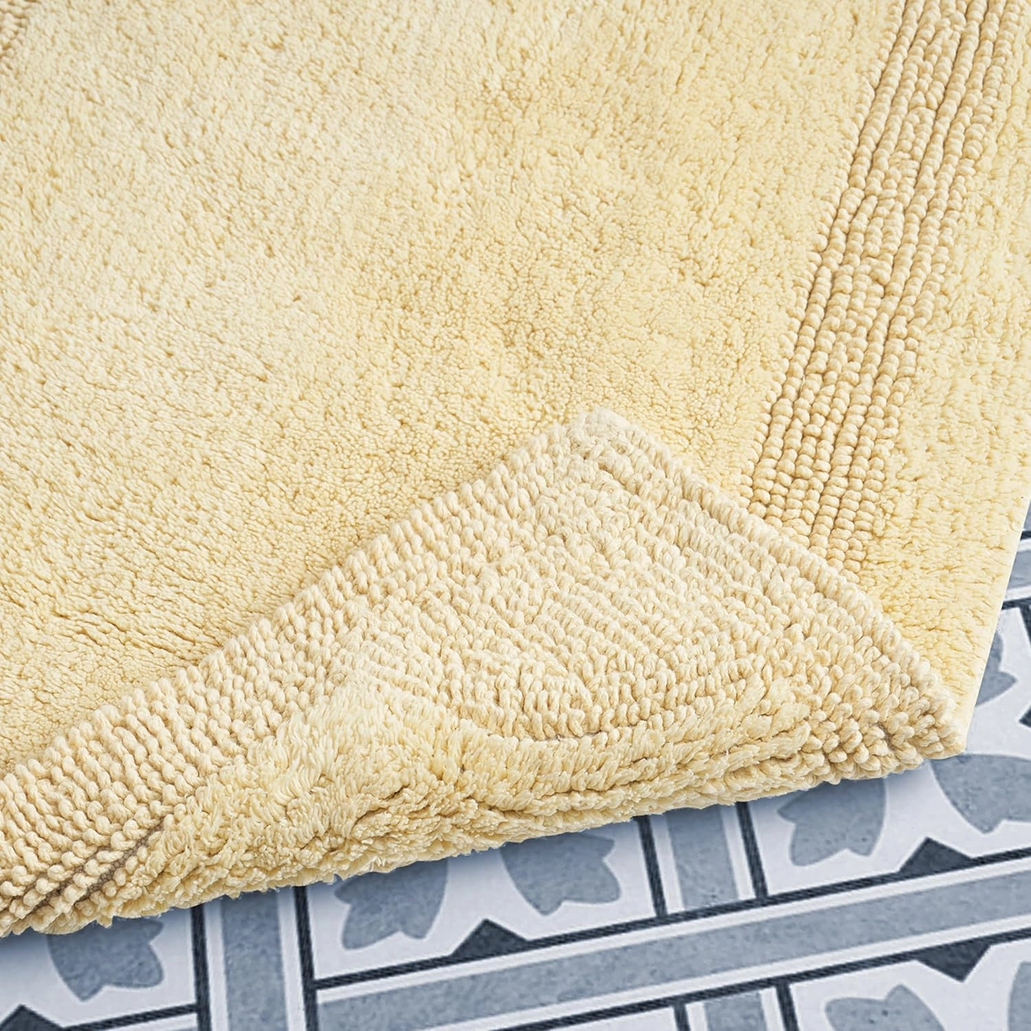 Laura Ashley Reversible Cotton 21 x 34 in. Bath Mat, Yellow