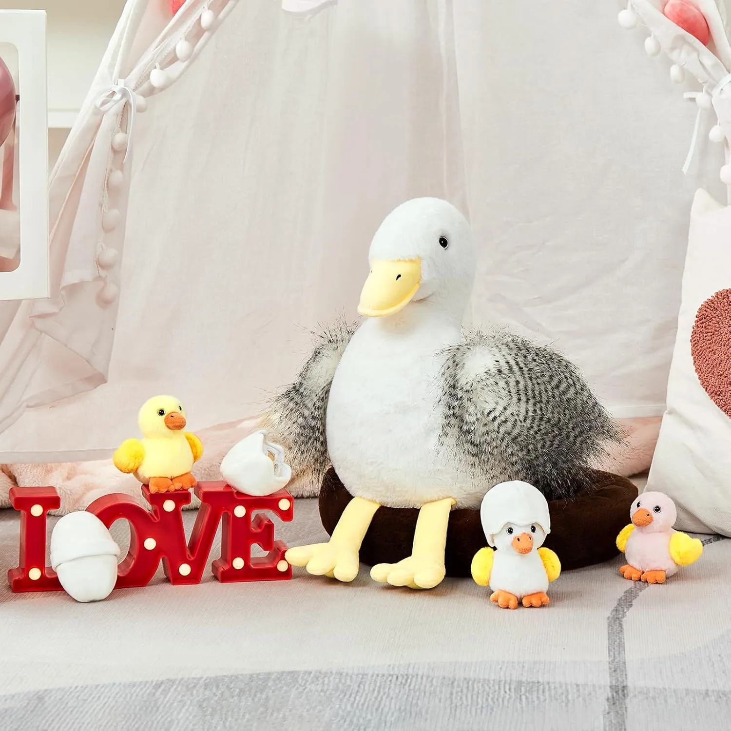 MaoGoLan 8Pcs Duck Stuffed Animal Plush Set - Mother Duck & 3 Baby Ducklings with Cozy Nest, Soft Huggable Plush for Kids and Nursery Decor