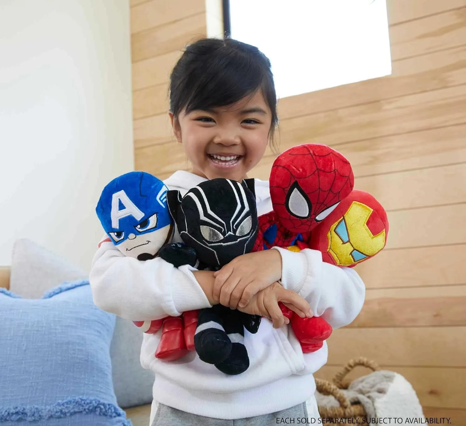 Mattel Marvel Spider-Man Plush Character Figure, Super Hero Soft Doll in Classic Suit, 8 Inches Tall