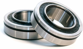 Moser Engineering C-Clip Eliminator Kit, Bearings/Gaskets/Hardware Included, Aluminum, Natural, Stock Axles, GM 10-Bolt / 12-Bolt Drum Brakes, Kit