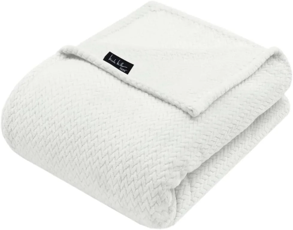 Nicole Miller Ultra-Plush King/Queen Size Throw Blanket – Chevron Herringbone Jacquard Weave, Soft & Textured for Bed or Sofa (Ivory, King (U.S. Standard))