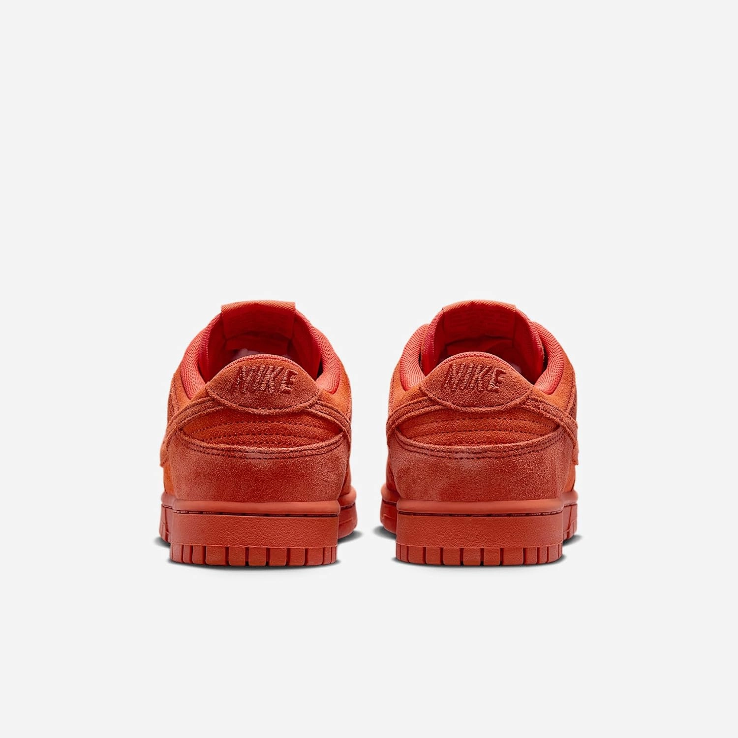 Nike Dunk Low SE Women's Shoes (HV5756-633, Picante Red/Dragon Red)