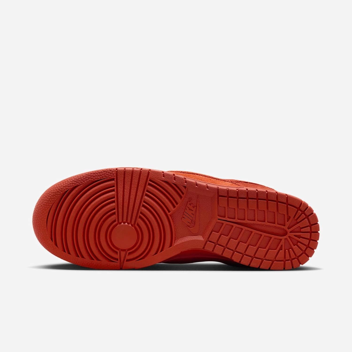 Nike Dunk Low SE Women's Shoes (HV5756-633, Picante Red/Dragon Red)