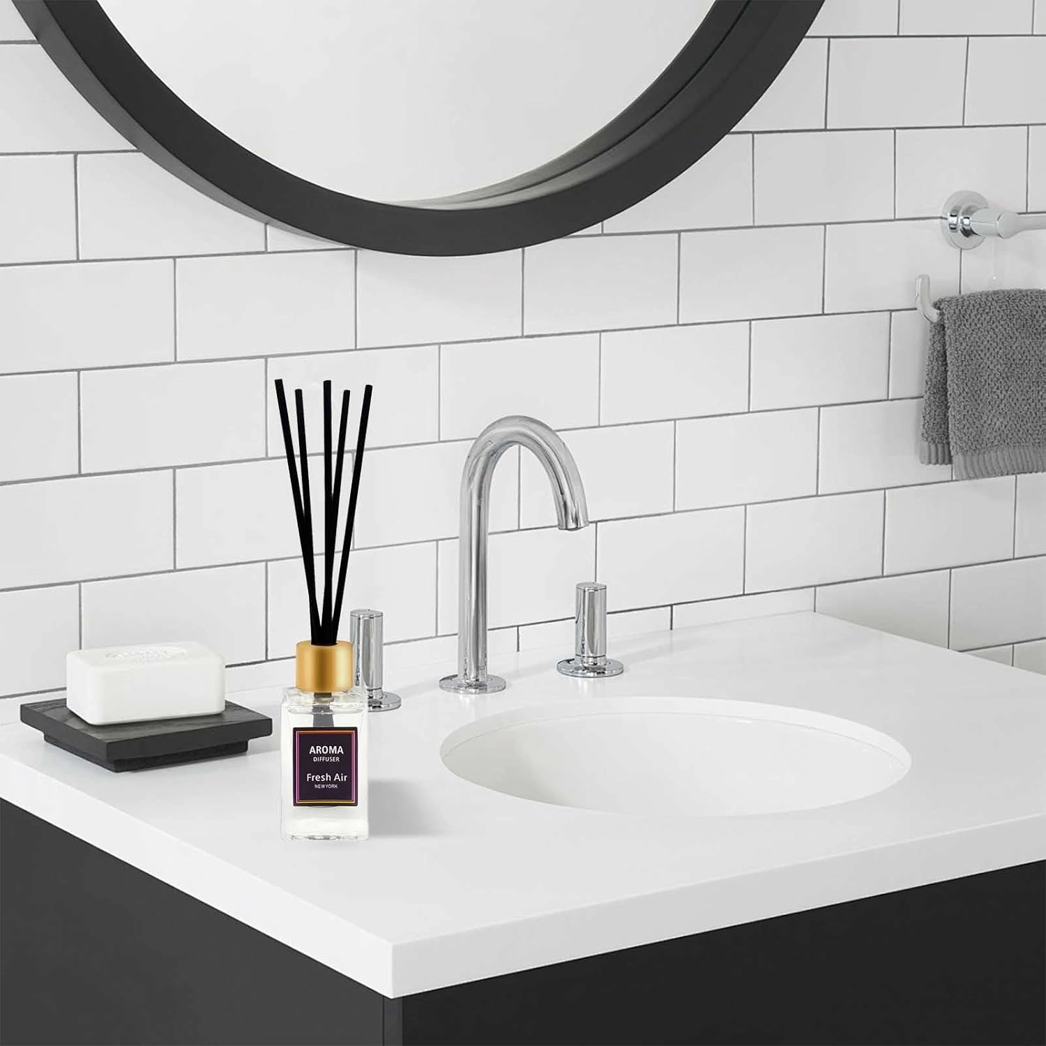 Reed Diffuser Set of 3,Vanilla,Eucalyptus,Ocean Scented Oil Diffuser with 15 Sticks,(50ml) x 3 Home Fragrance Reed Diffuser for Bathroom Shelf Decor