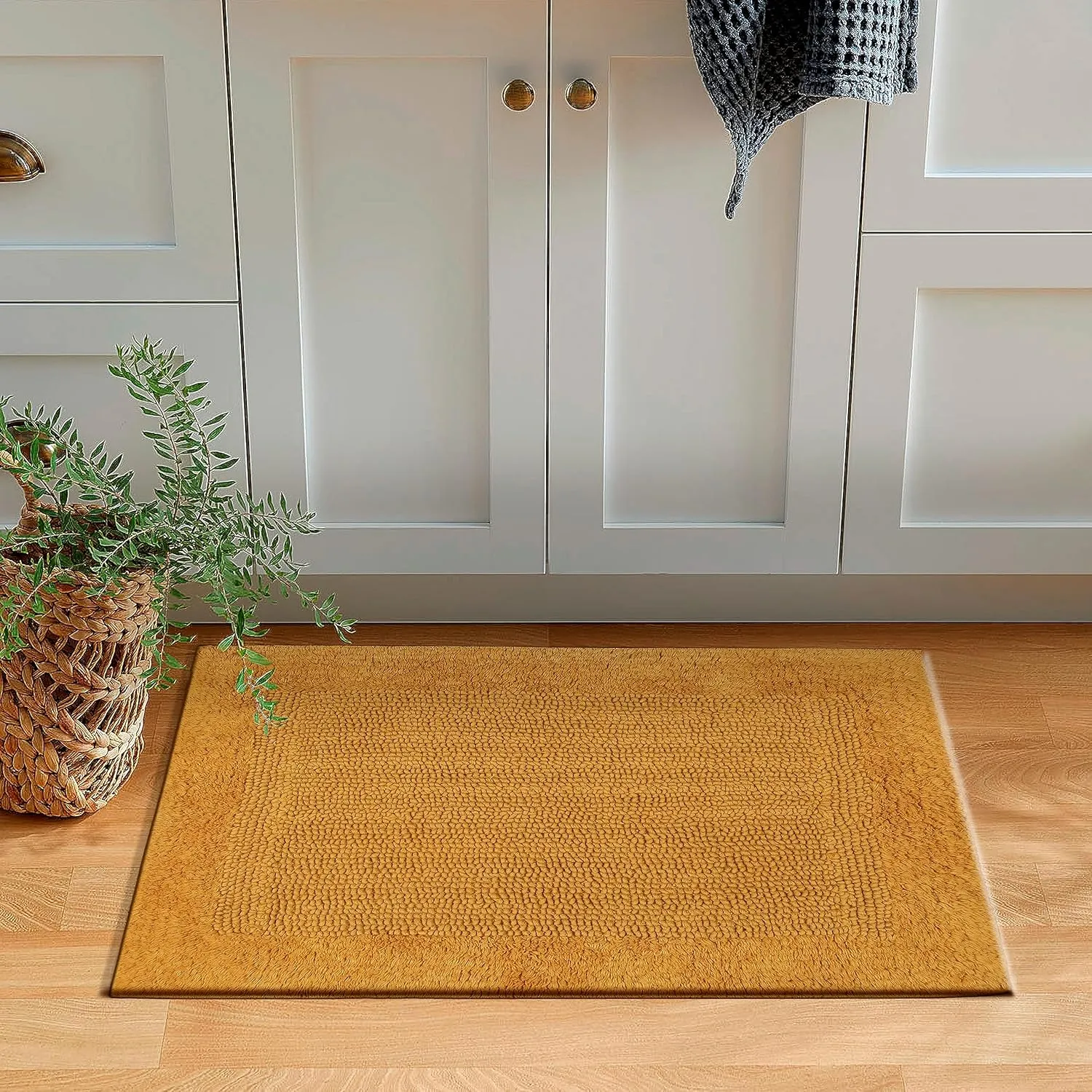 Savi Home Bath Mat Rug 17x24 Honey Mustard, 100% Pure Cotton, Super Soft White, Plush & Absorbent, Hand Tufted Heavy Weight Construction, Full Reversible Step Out Rugs