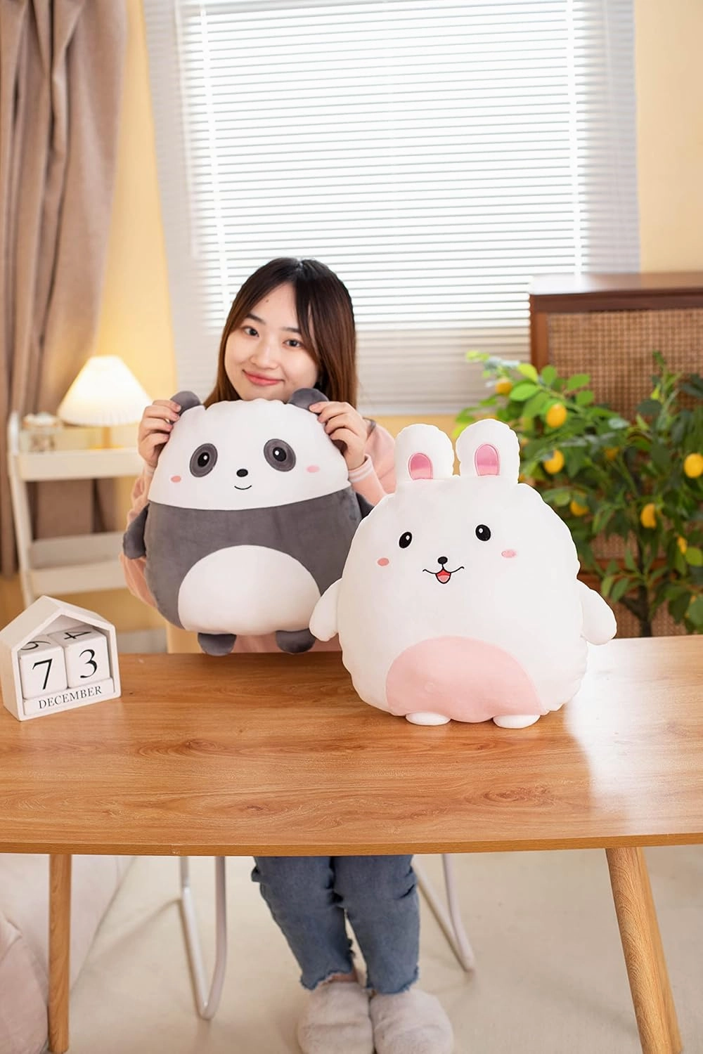 Soft Panda Plush Hugging Pillow Cute Black Panda Stuffed Animal Plushies Toy Panda Kids Stuffed Animals Plush Toys for Birthday, Valentine, Christmas 16 Inch