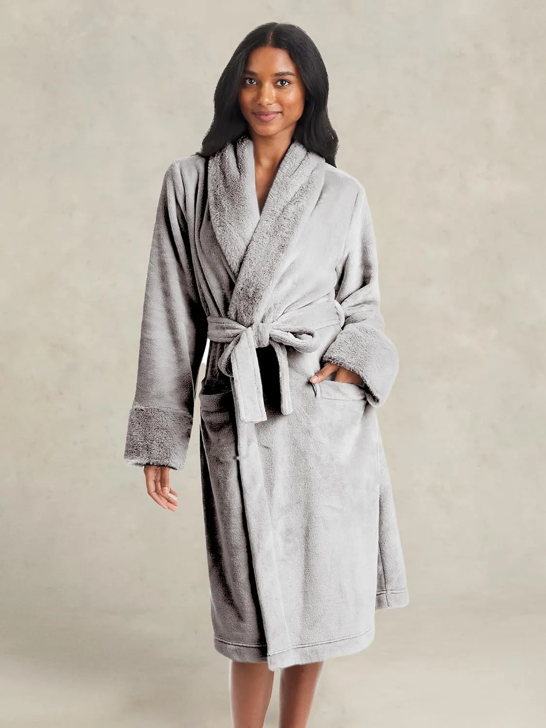 TAHARI Womens Plush Velour Bathrobe with Faux Fur Trim - Plush Robes for Women