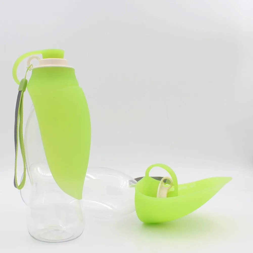 The Wanderpaws Portable Pet Hydration Station by Dog Hugs Cat