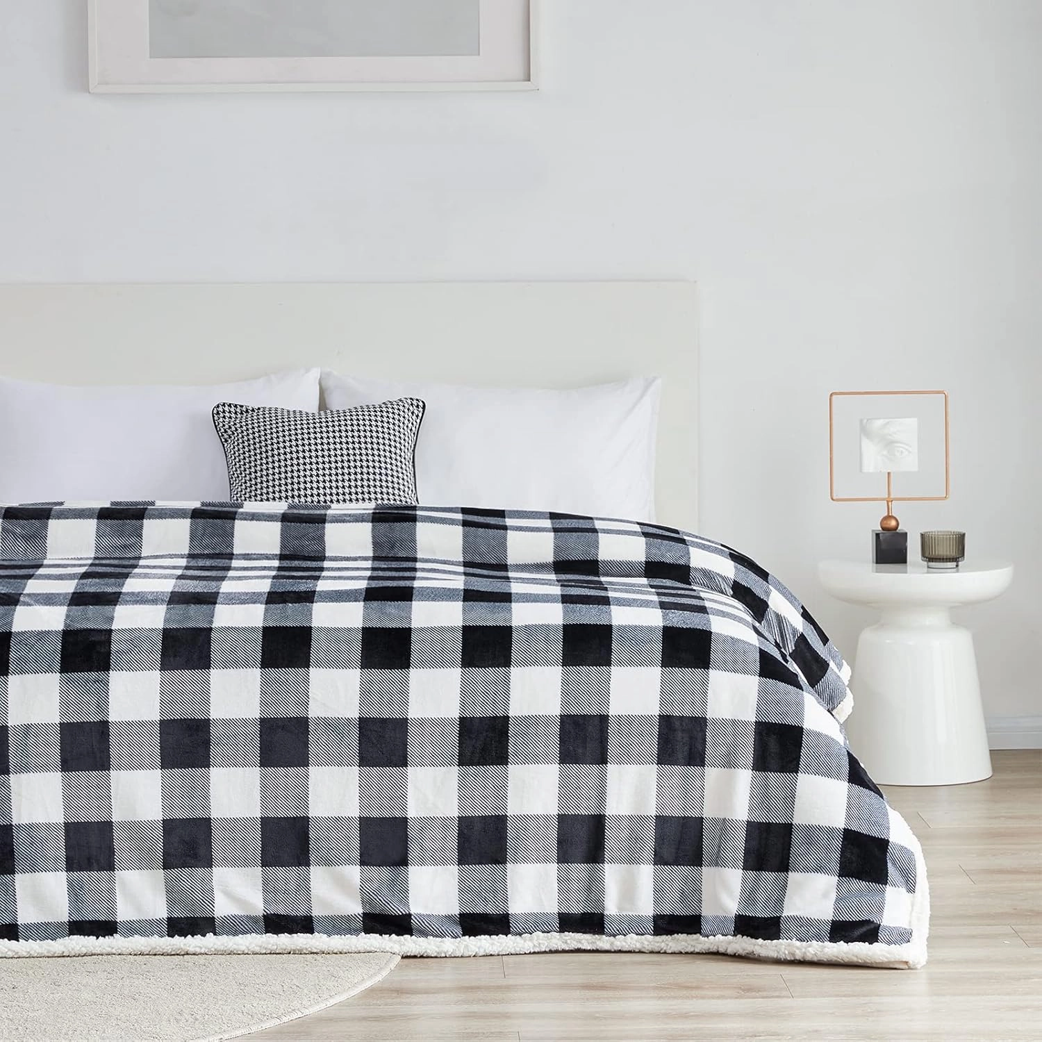 Touchat Sherpa Plaid Twin Blanket 60" X 70", Fuzzy Fluffy Soft Cozy Throw Blanket, Twin Size Plush Fleece Flannel Plush Microfiber Blanket for Couch Bed Sofa (Black)