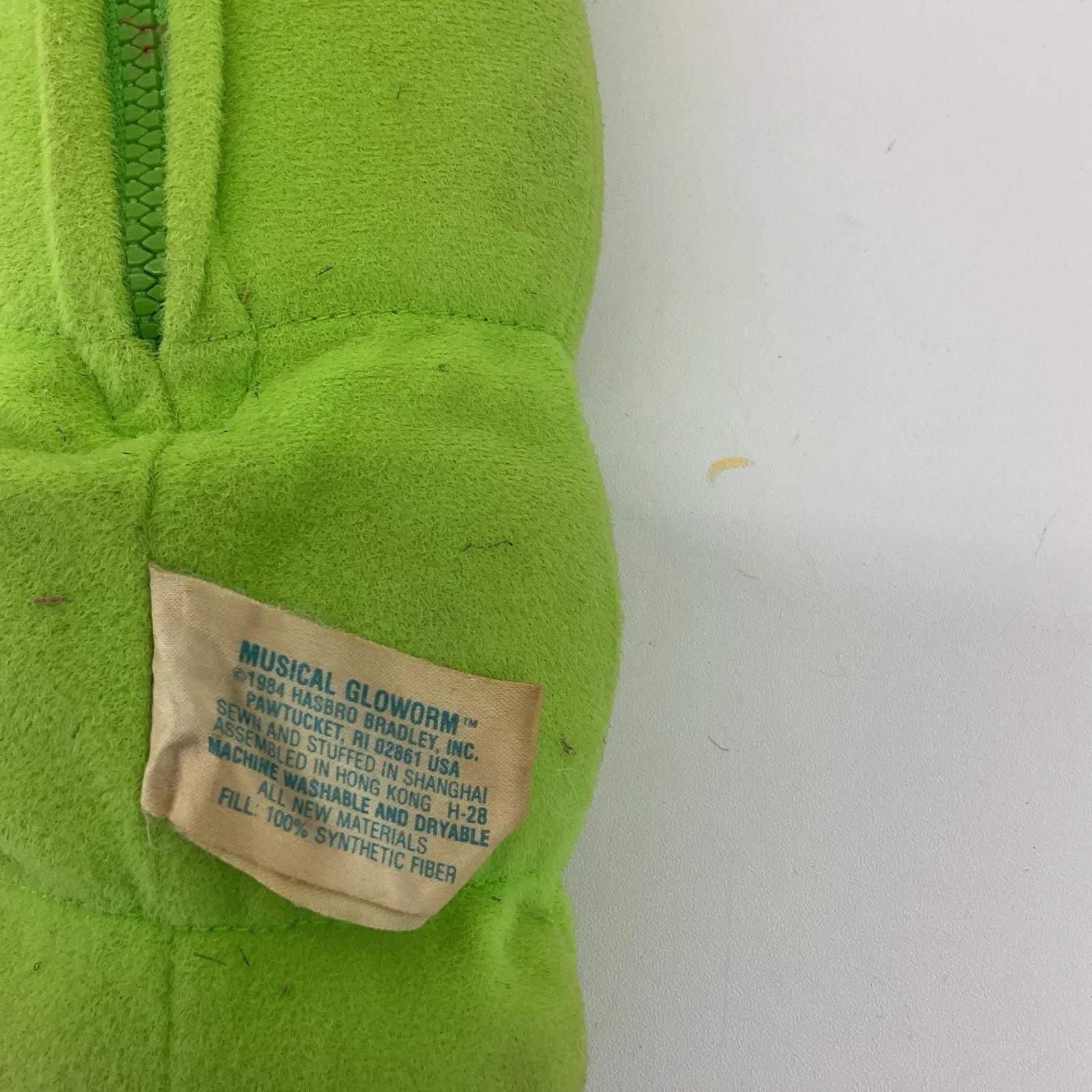 Vintage 1984 Hasbro Musical Gloworm Plush Doll SOLD AS IS