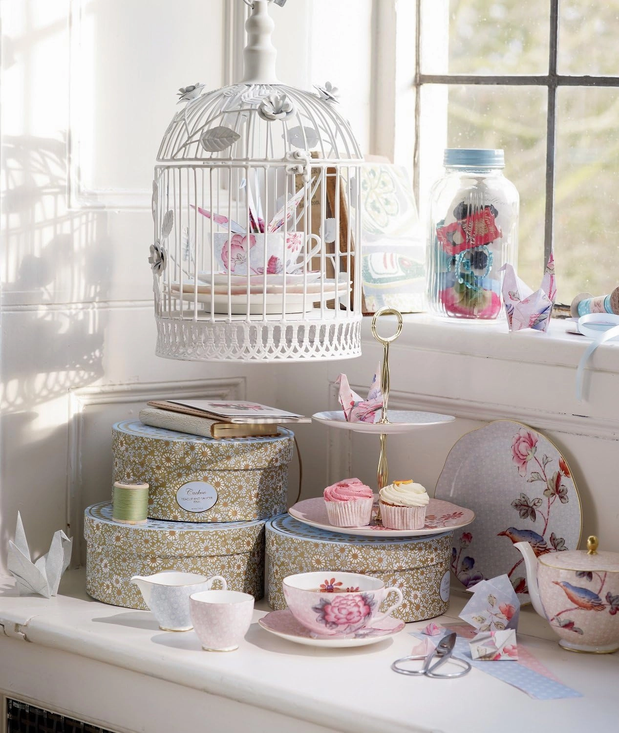 Wedgwood Cuckoo Teacup & Saucer Set