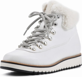 WHITE MOUNTAIN Women's Cozy Ankle Boot