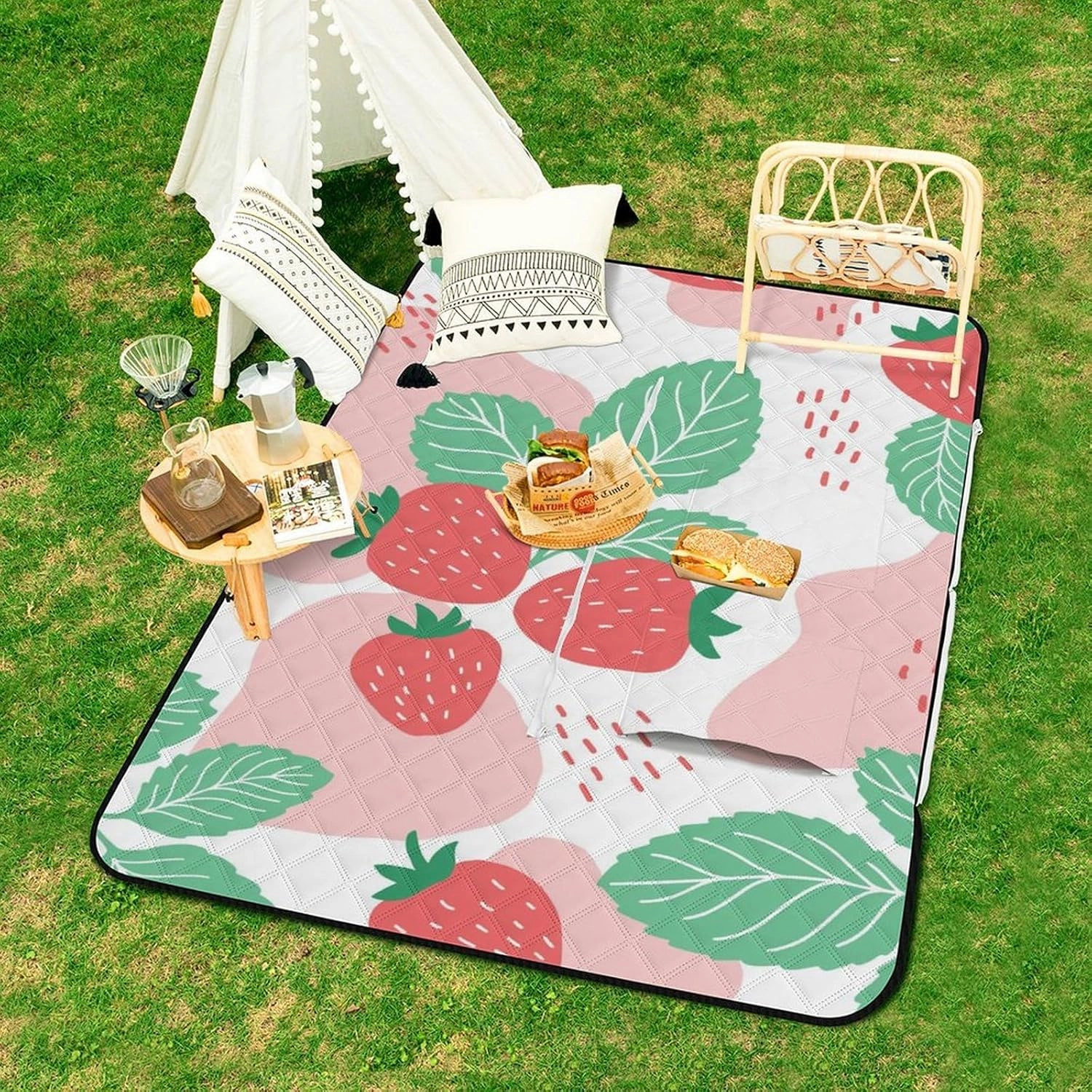 White Picnic Blankets Extra Large 59.06"x39.37", Cartoon Cute Strawberry Outdoor Blanket Outdoor Mat Washable Foldable Portable Beach Blanket Waterproof Sandproof