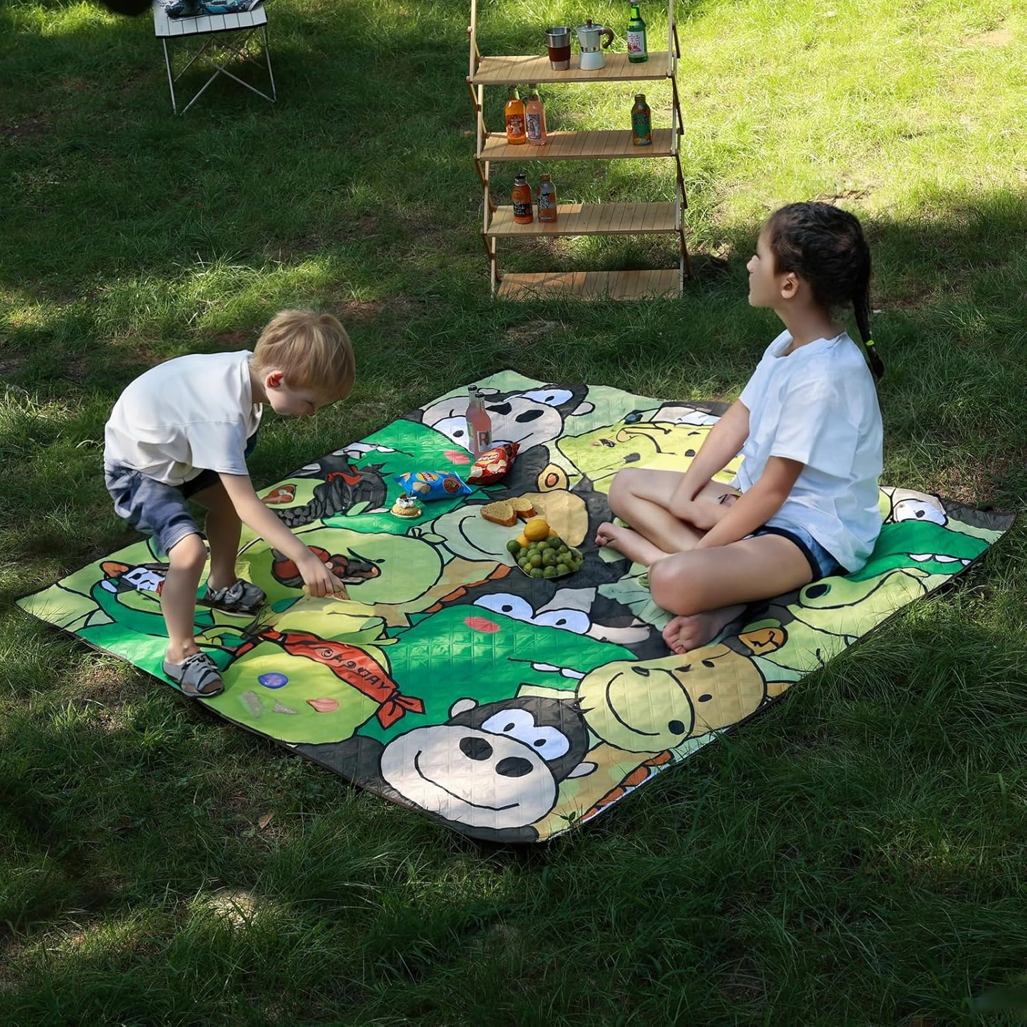 Whitsunday Picnic Blankets,Outdoor Beach Blanket, Picnic Blankets Waterproof Foldable for Spring Summer Camping, Beach, Park, Hiking (Circle, 80 * 80)