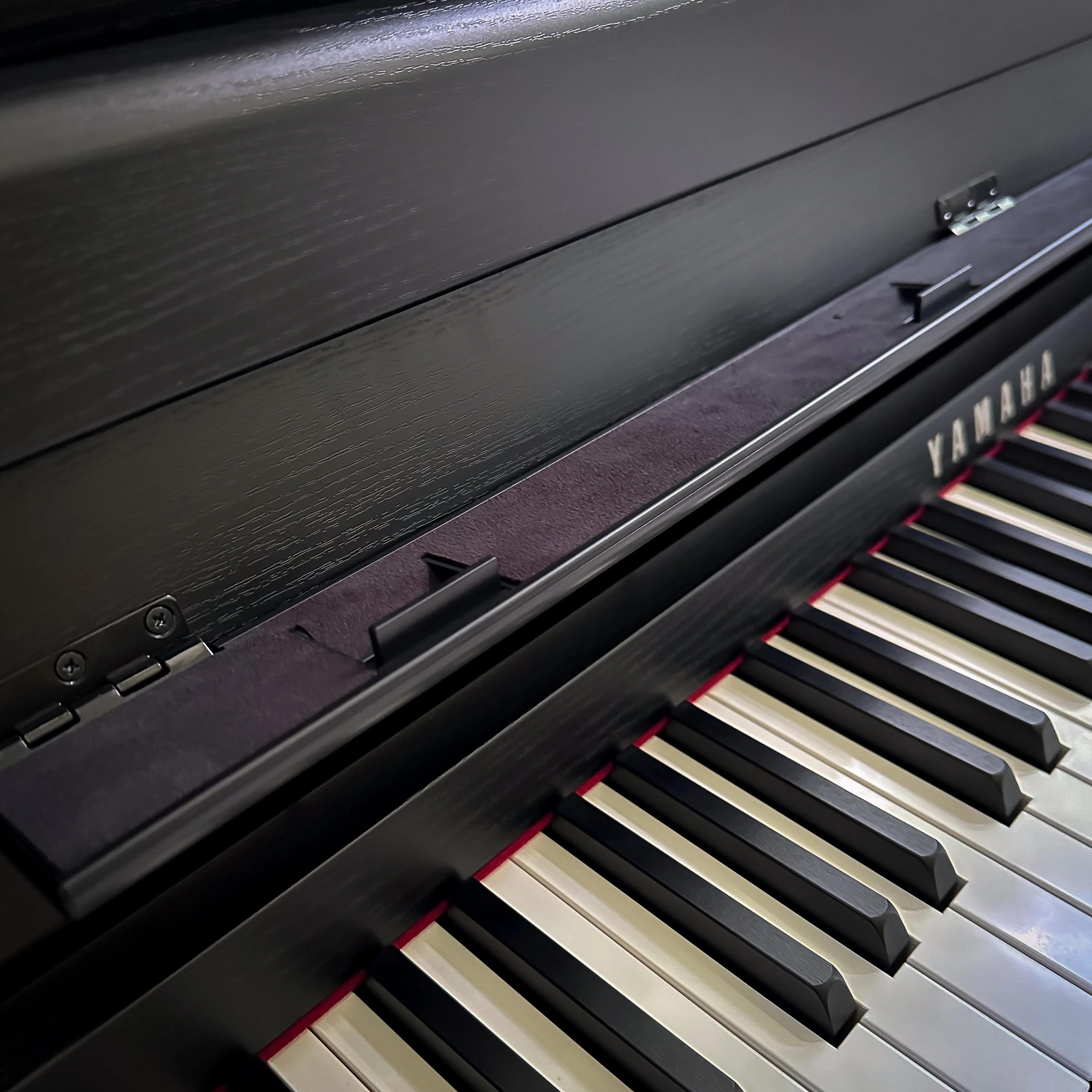 Yamaha Clavinova CLP-885 Digital Piano - Matte Black