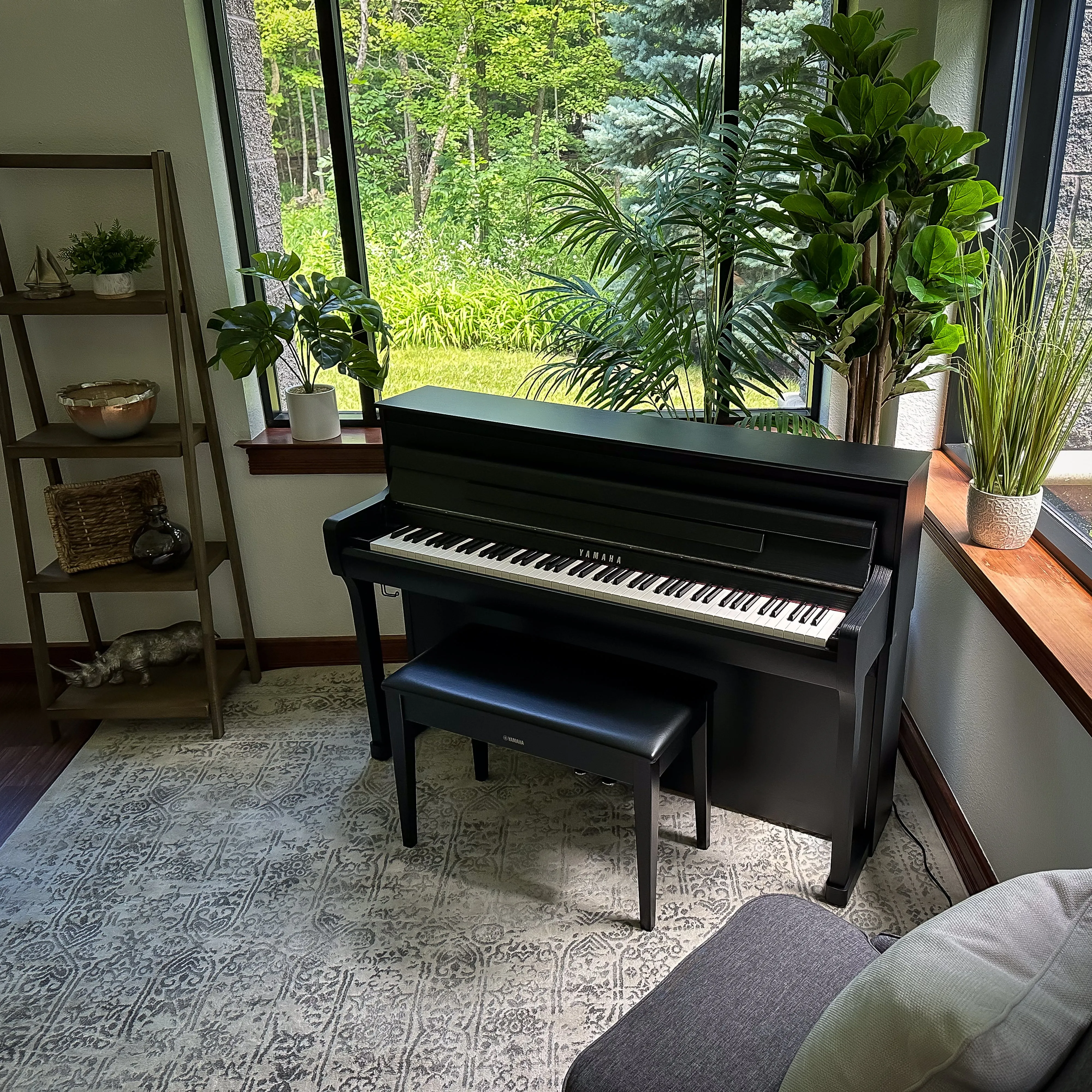 Yamaha Clavinova CLP-885 Digital Piano - Matte Black